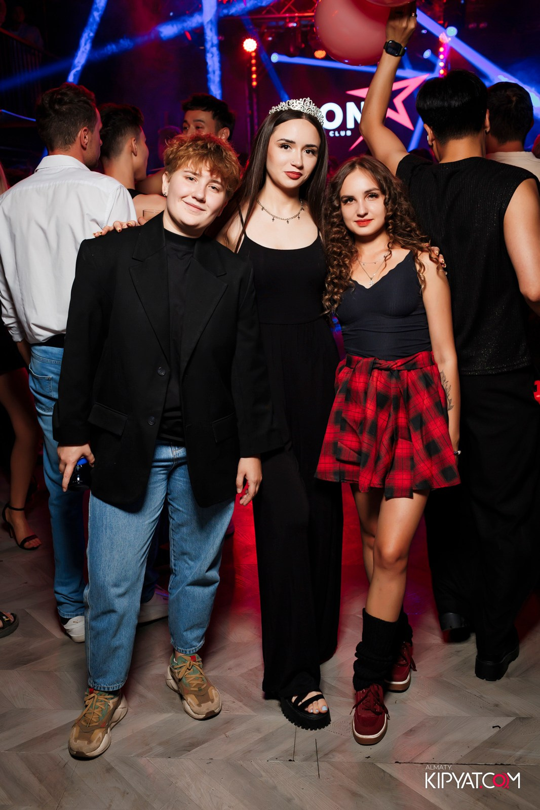 НОЧНОЙ КЛУБ ICON. КИПЯТКОМ АЛМАТЫ!