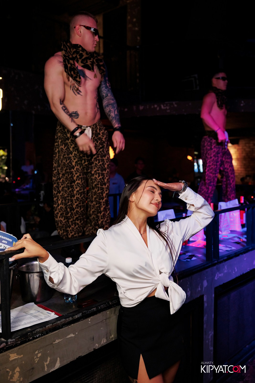 МУЗЫКАЛЬНОЕ ЛОТО В HIT RETRO. КИПЯТКОМ АЛМАТЫ! Фотосъемка мероприятий в Алматы