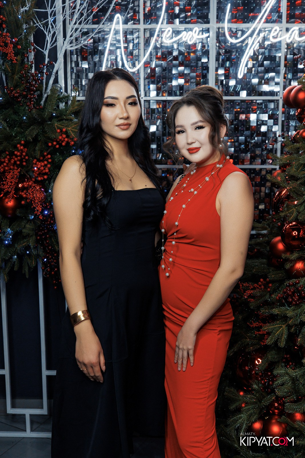 FRIENDS BAR & TERRACE. КИПЯТКОМ АЛМАТЫ!