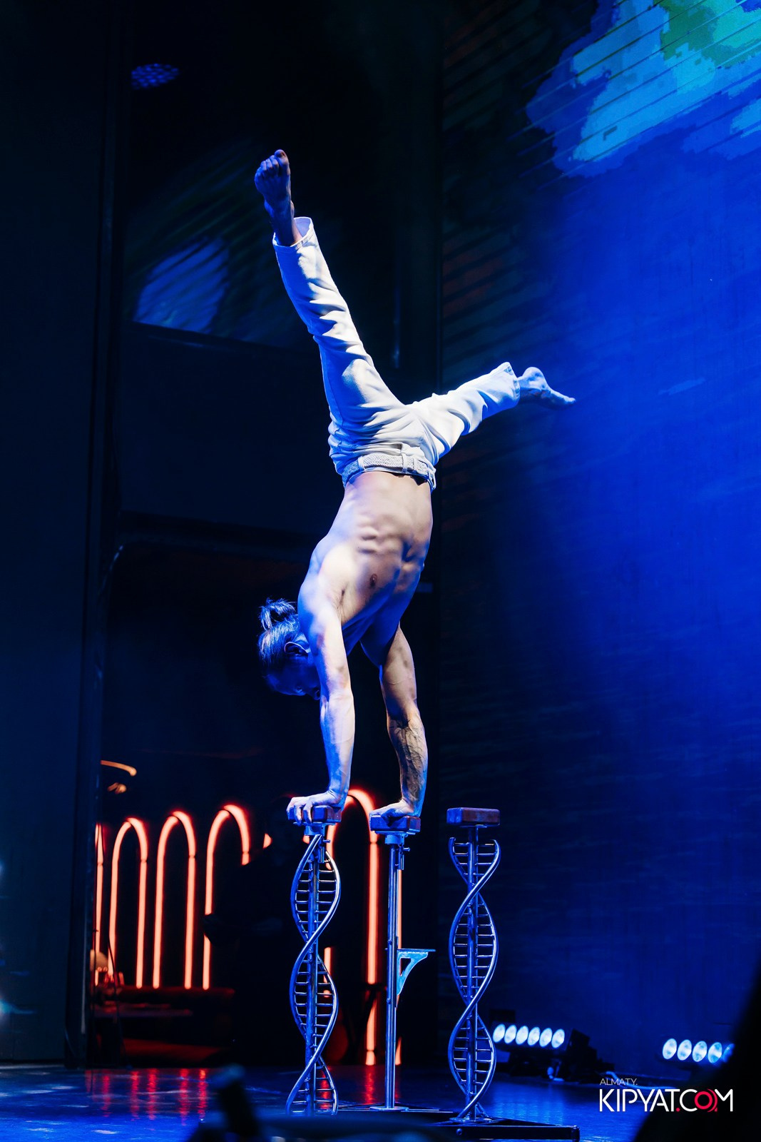 QUEEN. КИПЯТКОМ АЛМАТЫ!