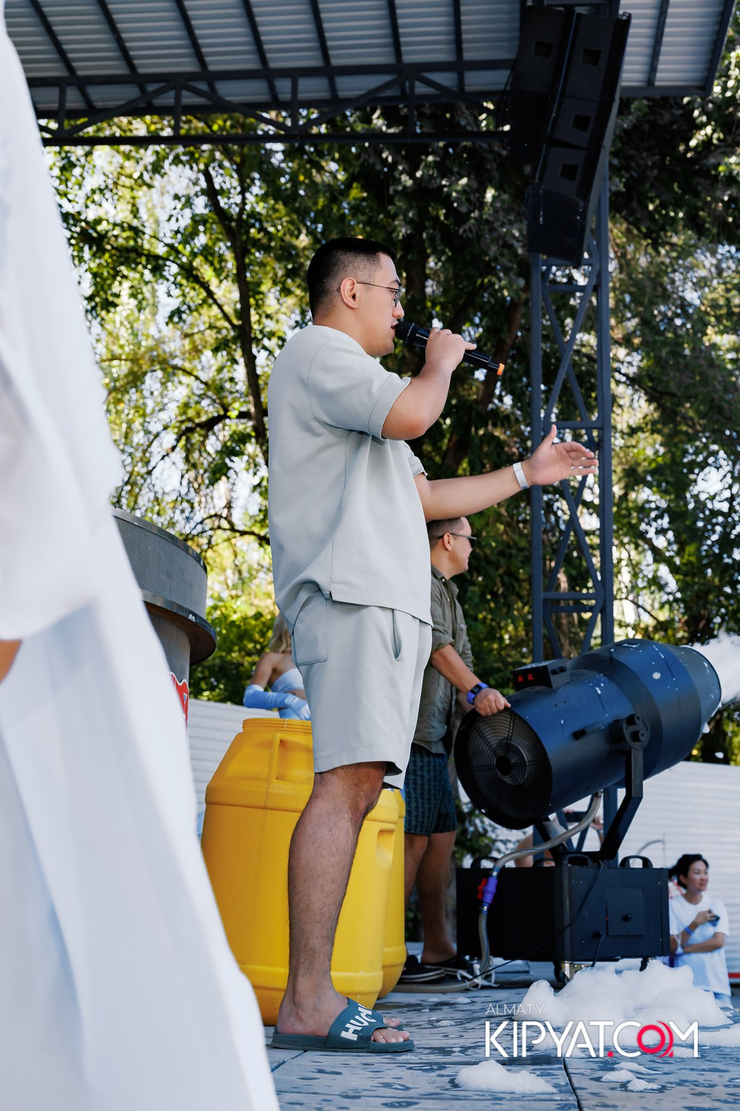 ПЕННАЯ ВЕЧЕРИНКА/ДЫМОВОЕ ШОУ/БАССЕЙН DELIGHT POOL. КИПЯТКОМ АЛМАТЫ!