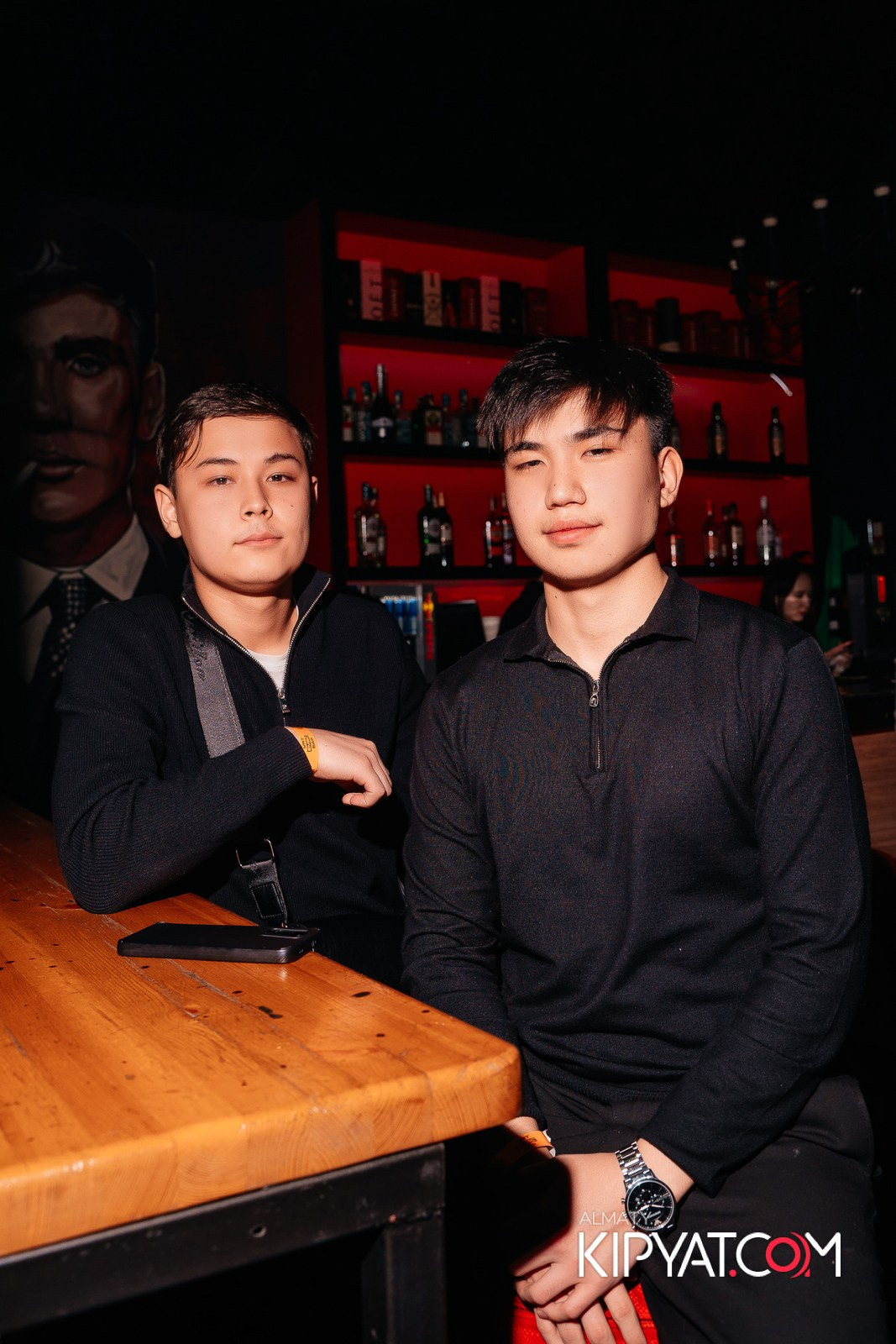 UYAT EMES BAR. КИПЯТКОМ АЛМАТЫ!