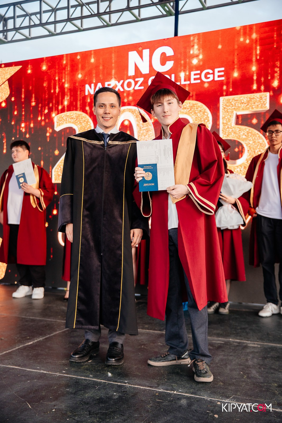 ВРУЧЕНИЕ ДИПЛОМОВ — НАРХОЗ КОЛЛЕДЖ. Part 4. КИПЯТКОМ АЛМАТЫ!