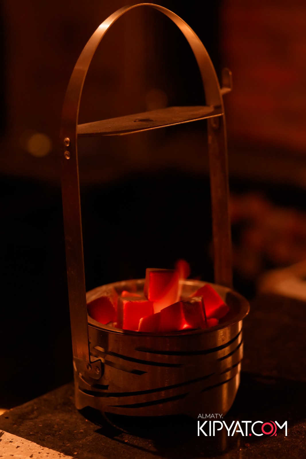 ОЛОВО НА ДОСТЫК. КИПЯТКОМ АЛМАТЫ!