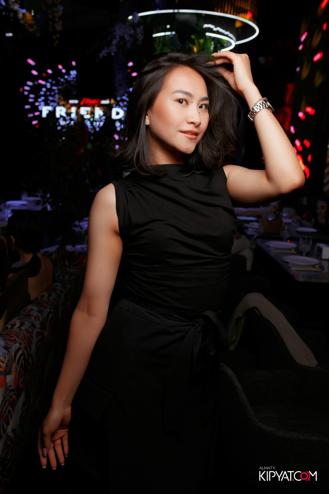 FRIENDS BAR & TERRACE. КИПЯТКОМ АЛМАТЫ!