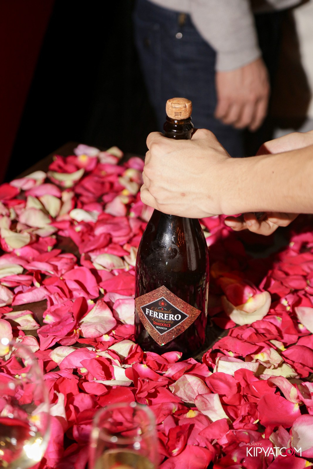 ПИНТА APORT MALL. КИПЯТКОМ АЛМАТЫ!