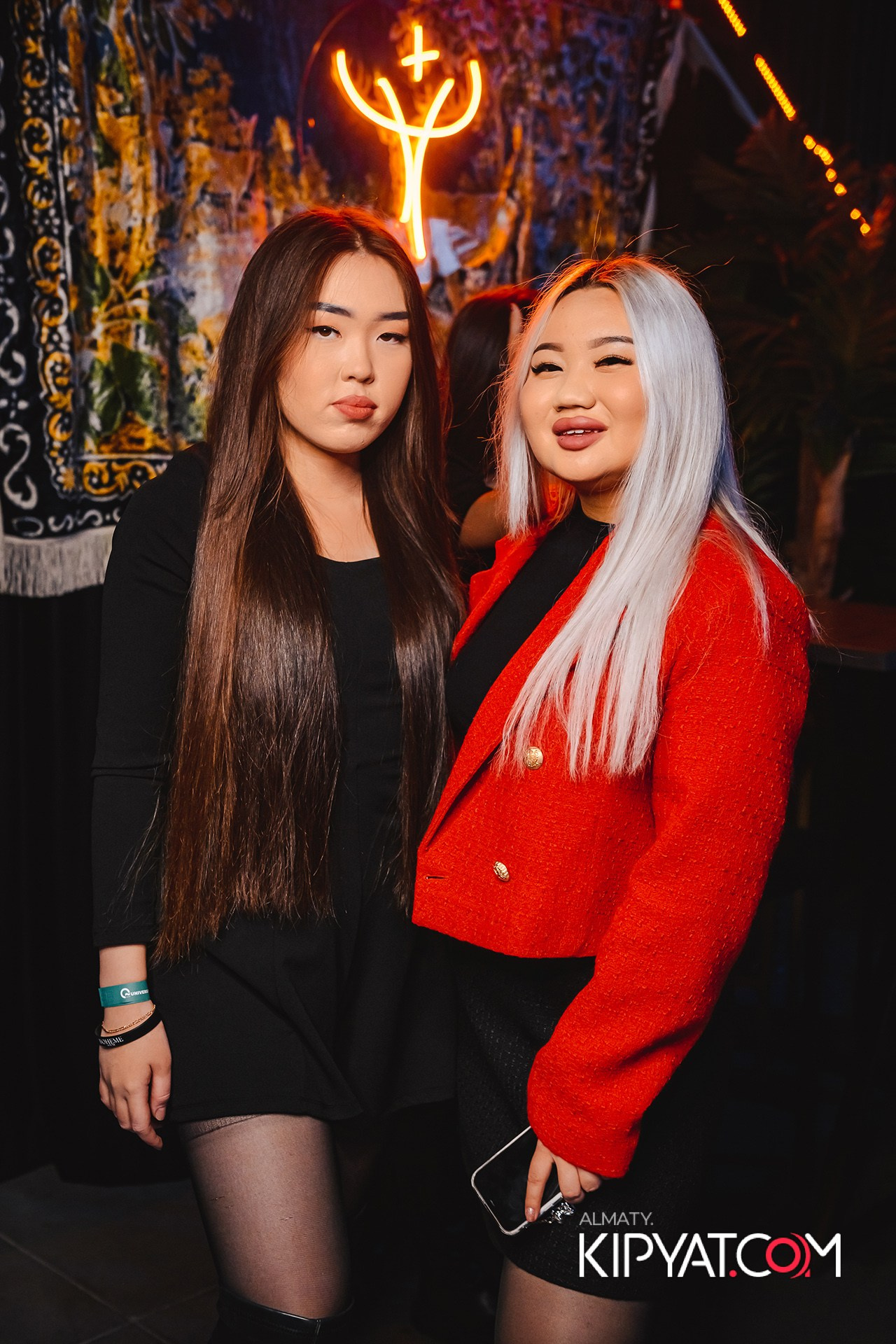 ПОСВЯЩЕНИЕ В СТУДЕНТЫ ''Q'' UNIVERSITY. КИПЯТКОМ АЛМАТЫ!