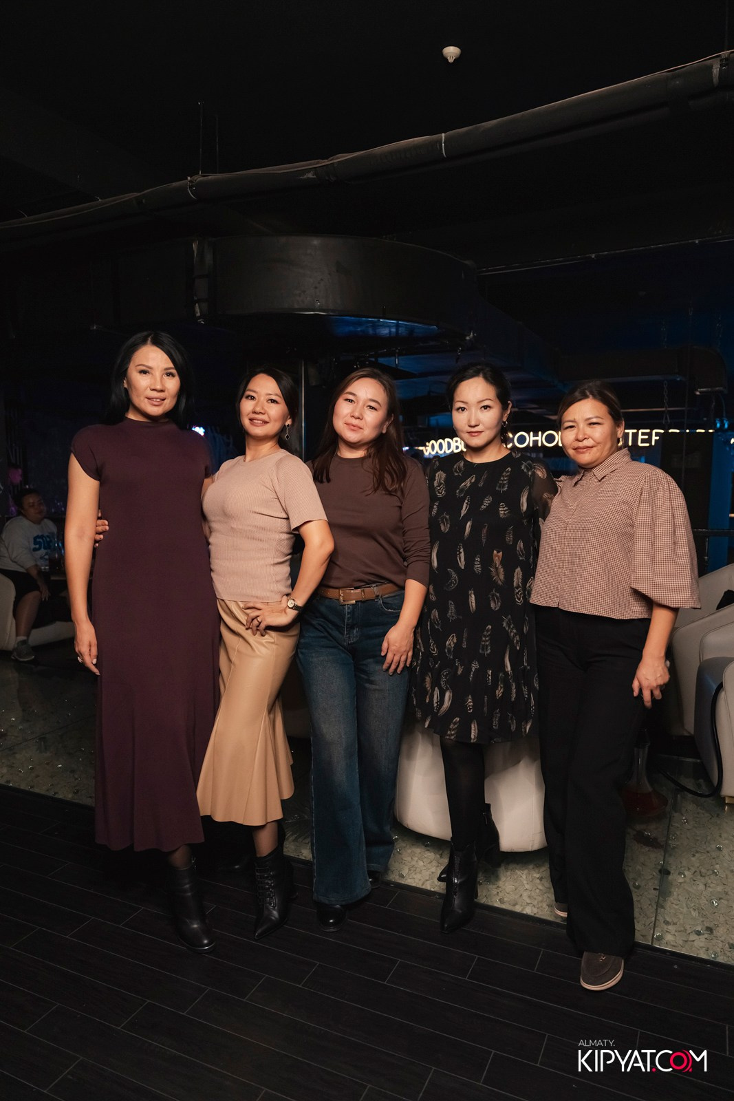 МУЗЫКАЛЬНОЕ ЛОТО В HIT RETRO. КИПЯТКОМ АЛМАТЫ!