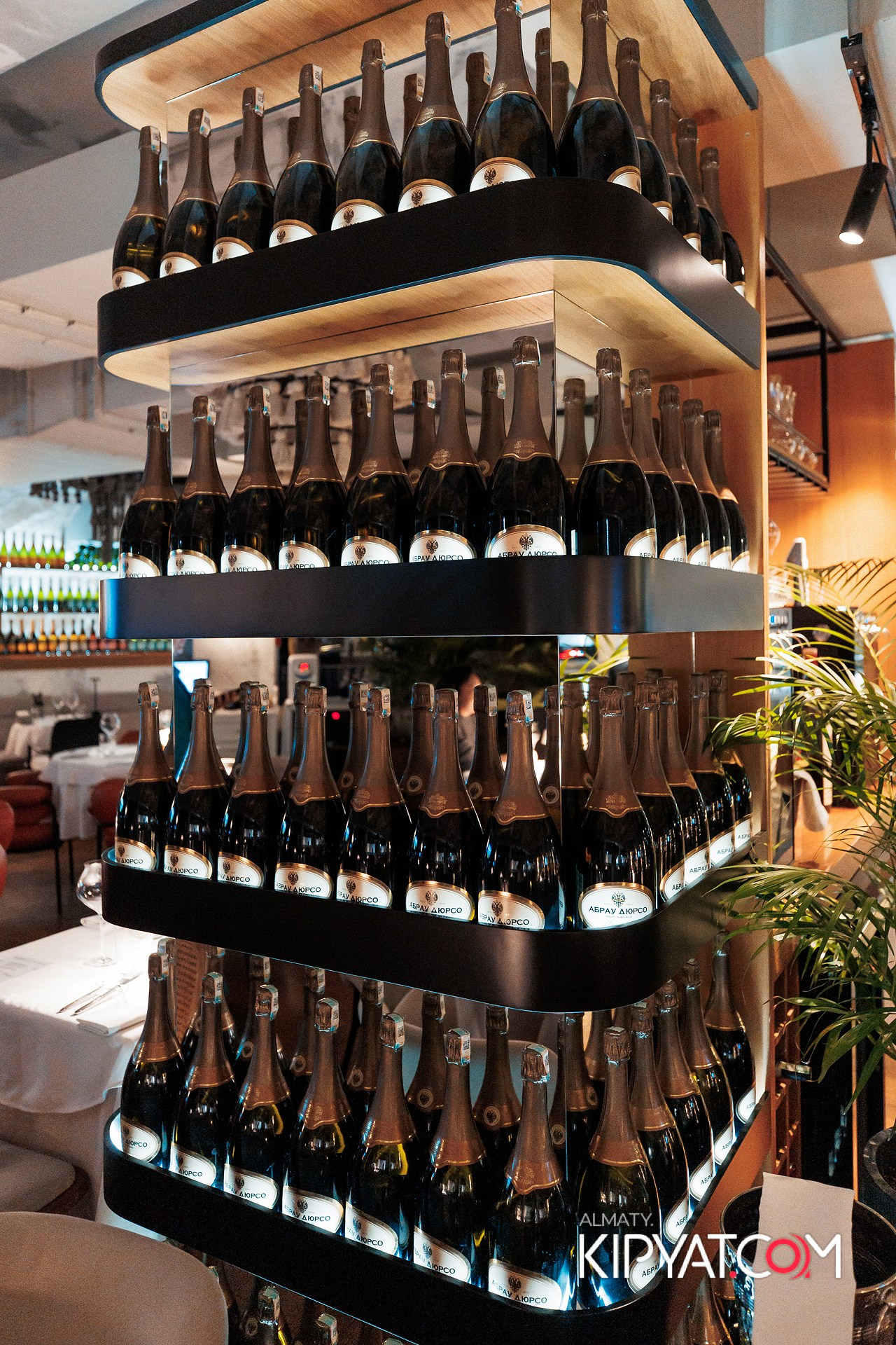 ЭКСКЛЮЗИВНЫЙ ГАСТРОНОМИЧЕСКИЙ УЖИН В 4 РУКИ В СОПРОВОЖДЕНИИ ВИН АБРАУ-ДЮРСО. КИПЯТКОМ АЛМАТЫ!