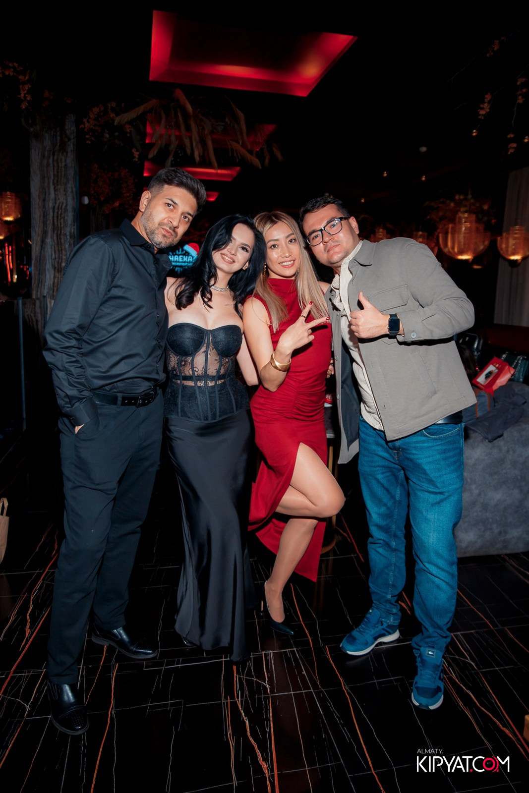 БАР ПАНАЕХАЛИ НА ДОСТЫК. КИПЯТКОМ АЛМАТЫ! Фотосъемка мероприятий в Алматы