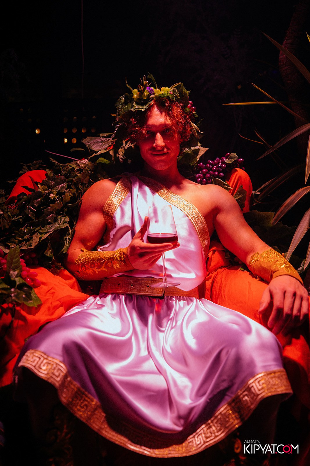 EDEN BAR & RESTAURANT. КИПЯТКОМ АЛМАТЫ!