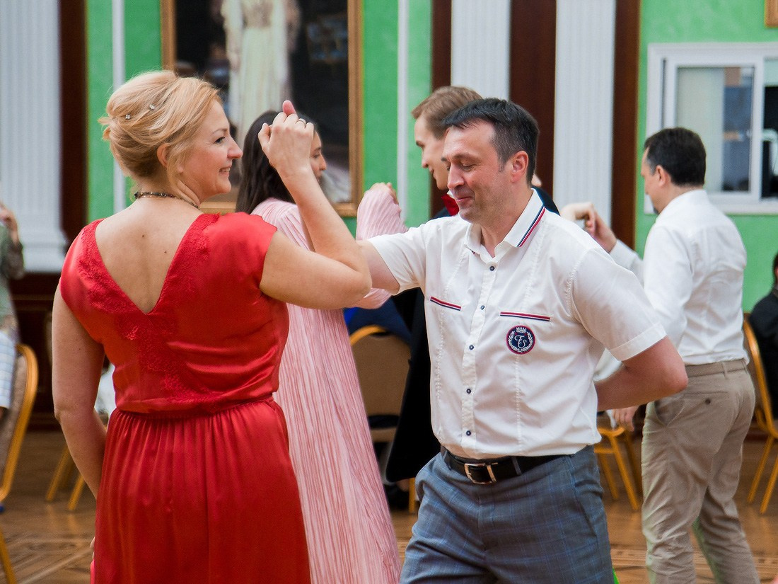 Выпускной в гимназии «Василиада». Репортажный фотограф Борис Геер