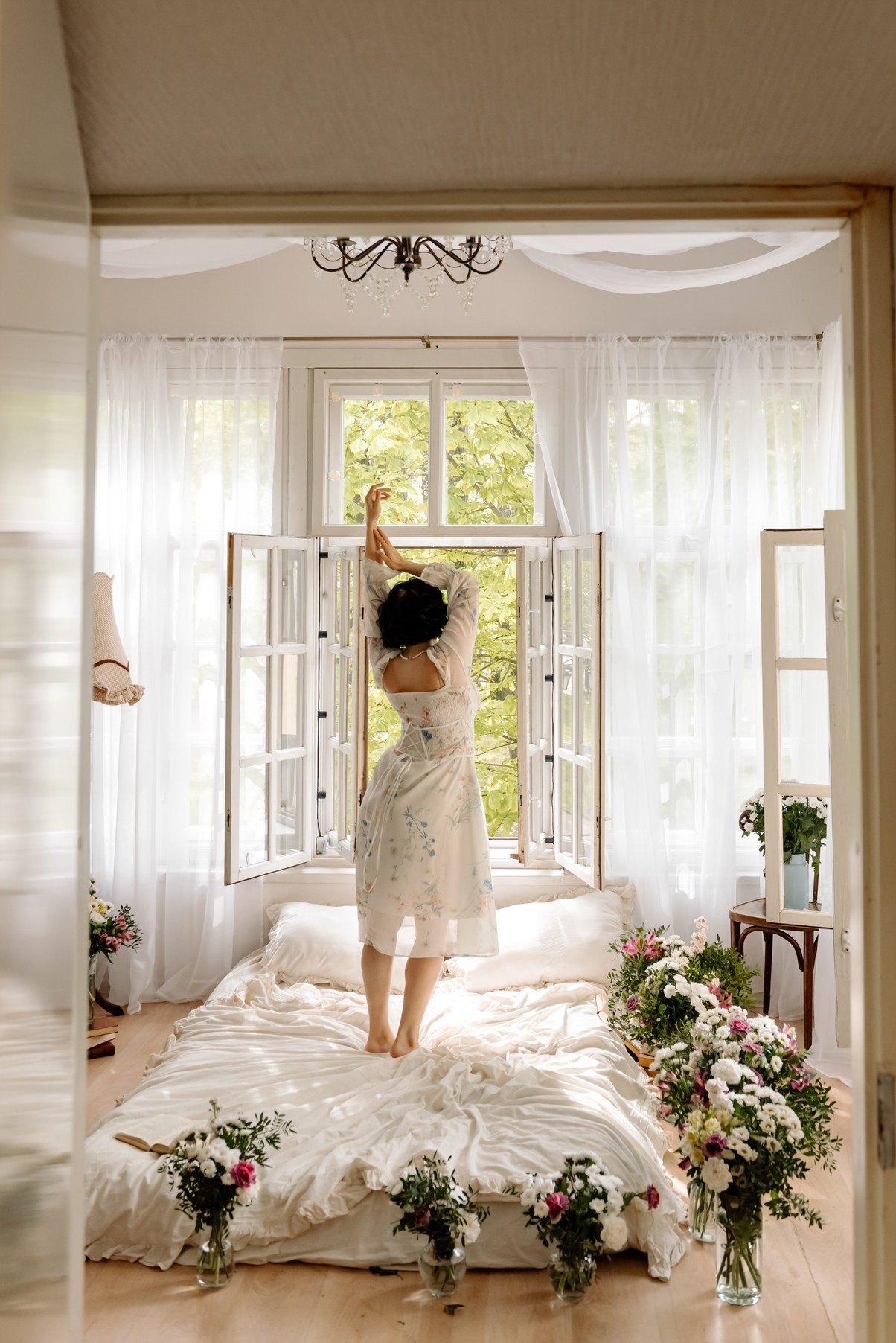 Индивидуальная. Балкон с цветами. Свадебный и сеейный фотограф в Санкт-Петербурге Елена Худякова