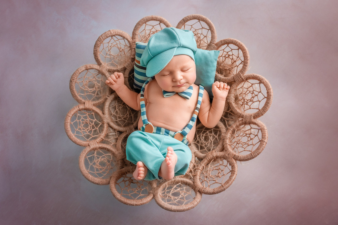 Новорожденные малыши. Фотограф новорожденных Череповец Вологда Татьяна Куликова