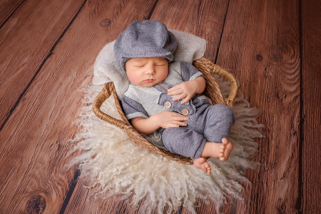 Новорожденные малыши. Фотограф новорожденных Череповец Вологда Татьяна Куликова