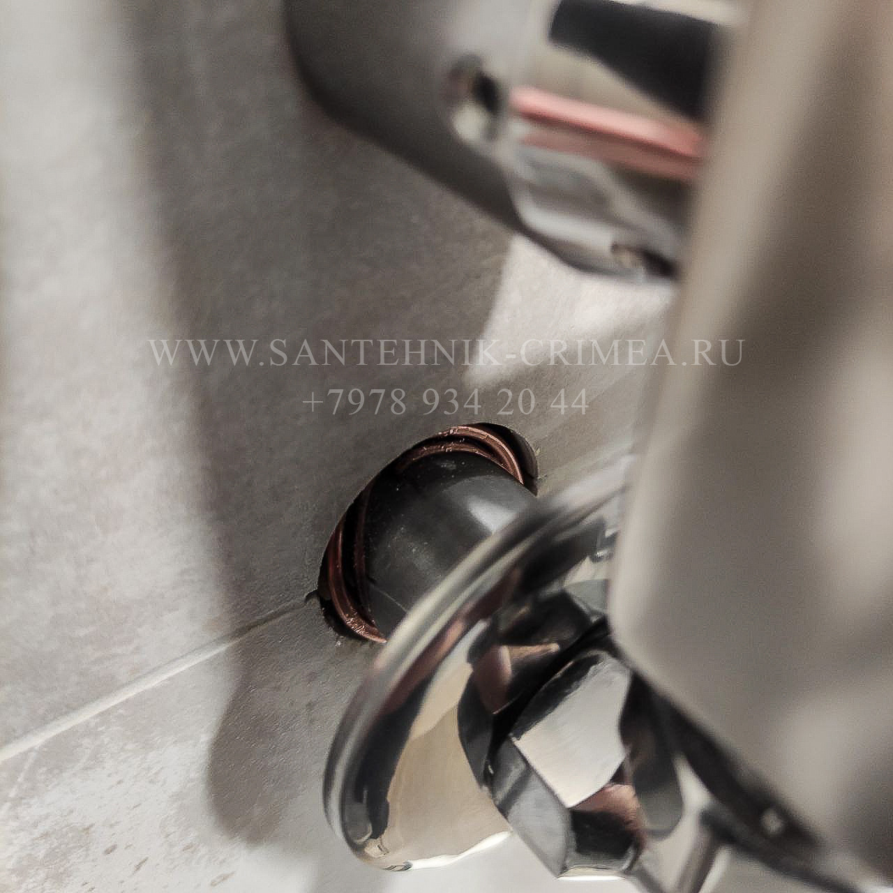 Установка чистового сантехнического фаянса. Сантехнические работы любой сложности. Симферополь. Крым