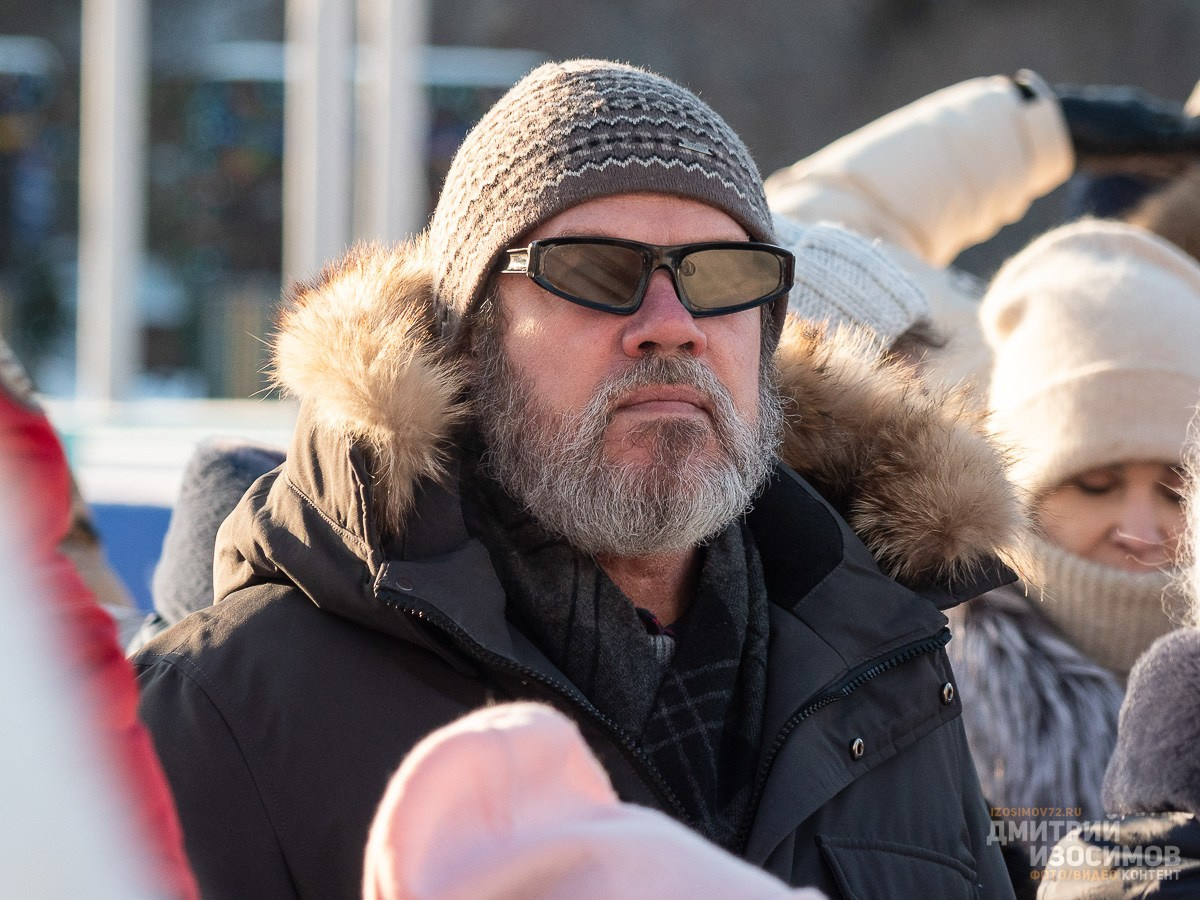 Забег снегурочек