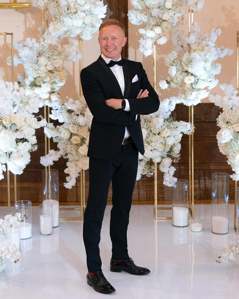 Ведущий Калашников. Подрядчики и друзья сети свадебных площадок House for wedding