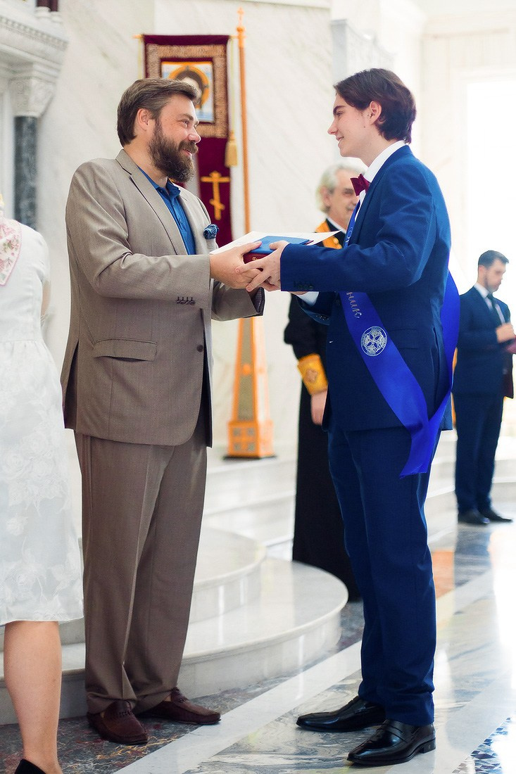 Выпускной в гимназии «Василиада». Репортажный фотограф Борис Геер