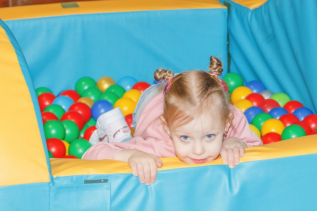 Фотосъемка детей в игровой комнате