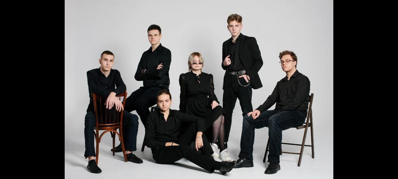 Идеи фото группами 9-11 класс. Выпускные альбомы «Эврика» в Нижнем Новгороде