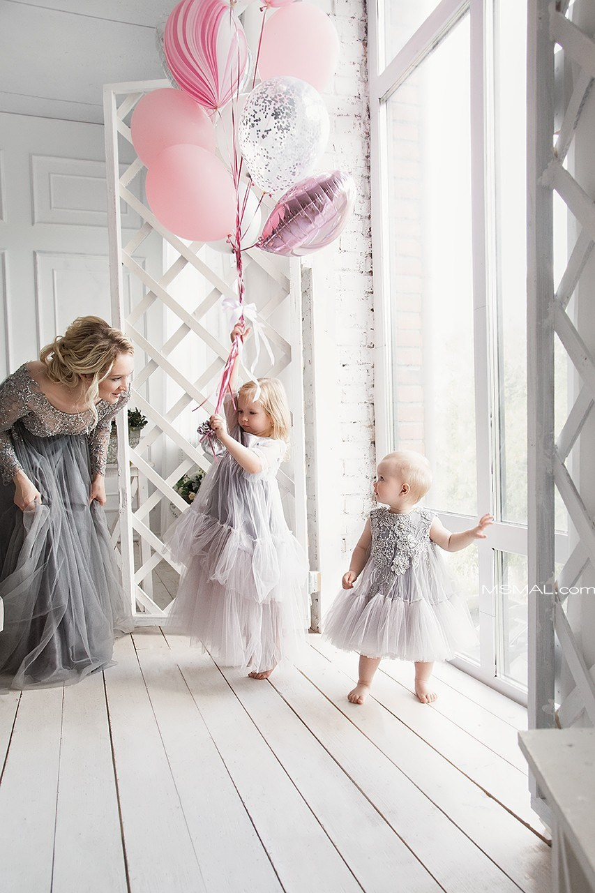 фотосессия дня рождения ребенка, фотосъемка в красивых платьях, фотосессия в фотостудии