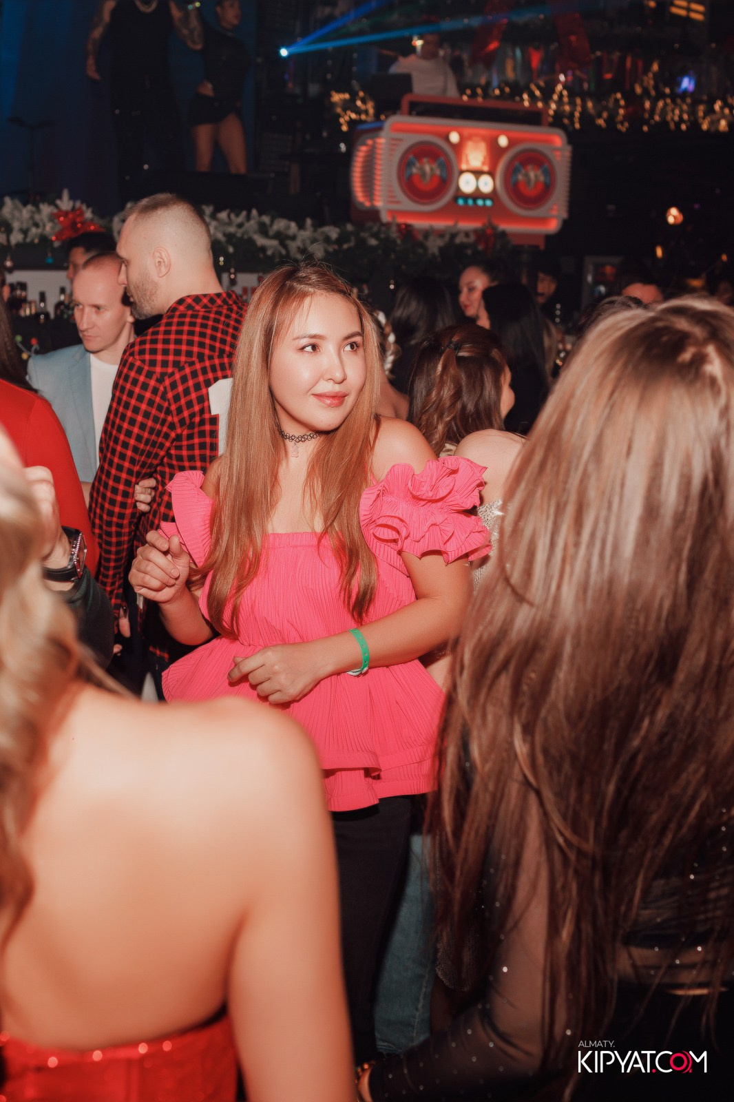 BEAUTY ЁЛКА SANTA BARBARA SPECIAL GUEST ГРУППА MILLENIUM 5 ТРИБЬЮТ ШОУ. КИПЯТКОМ АЛМАТЫ! Фотосъемка мероприятий в Алматы