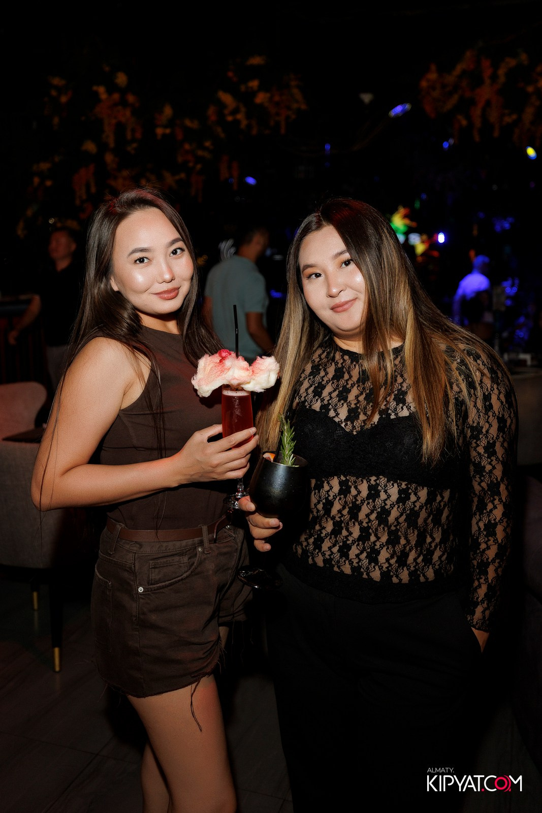 FRIENDS BAR & TERRACE. КИПЯТКОМ АЛМАТЫ! Фотосъемка мероприятий в Алматы
