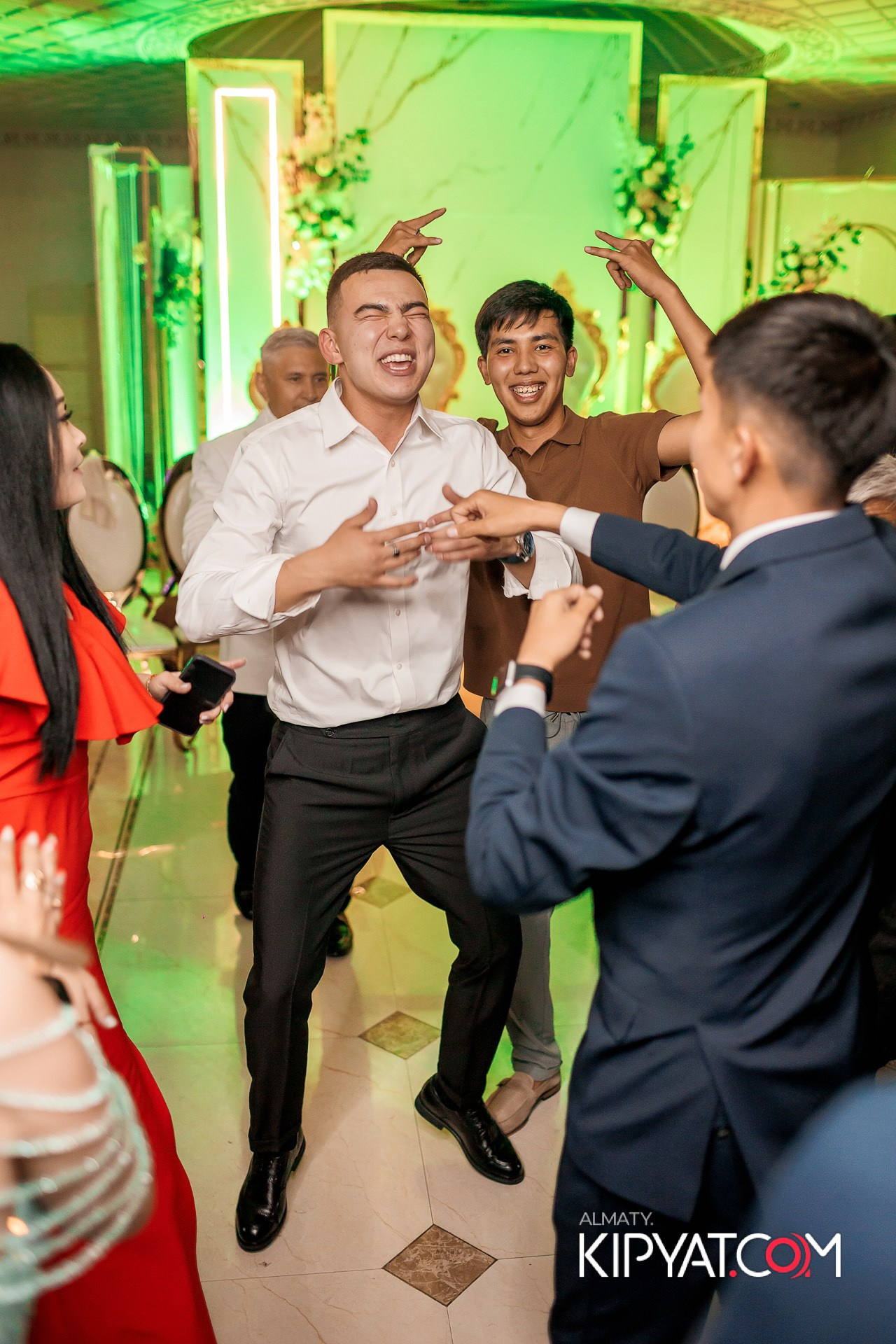 КОРПОРАТИВ PHOTO VIDEO SERVICE. КИПЯТКОМ АЛМАТЫ!