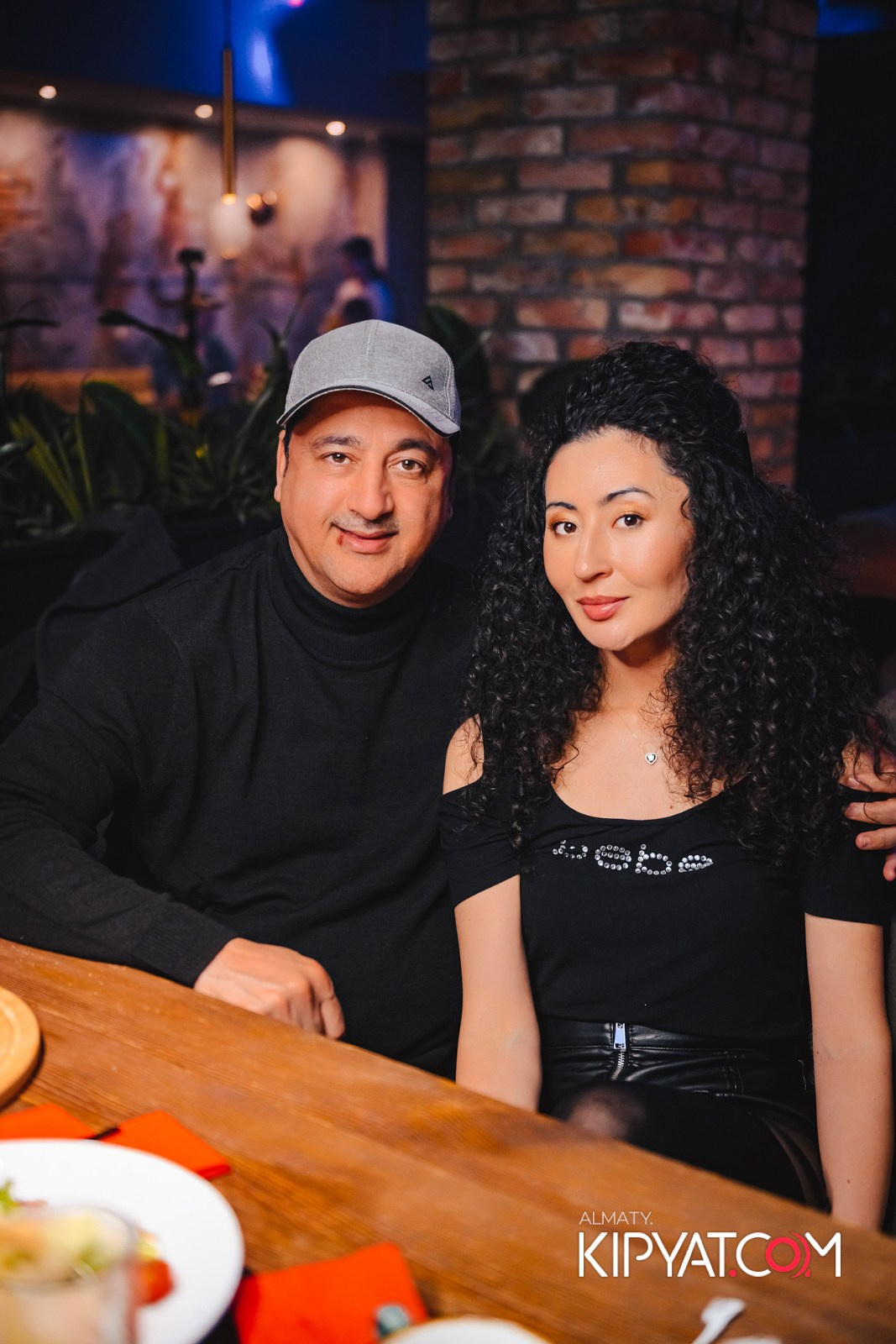 OLOVO BAR НА ДОСТЫК. КИПЯТКОМ АЛМАТЫ!