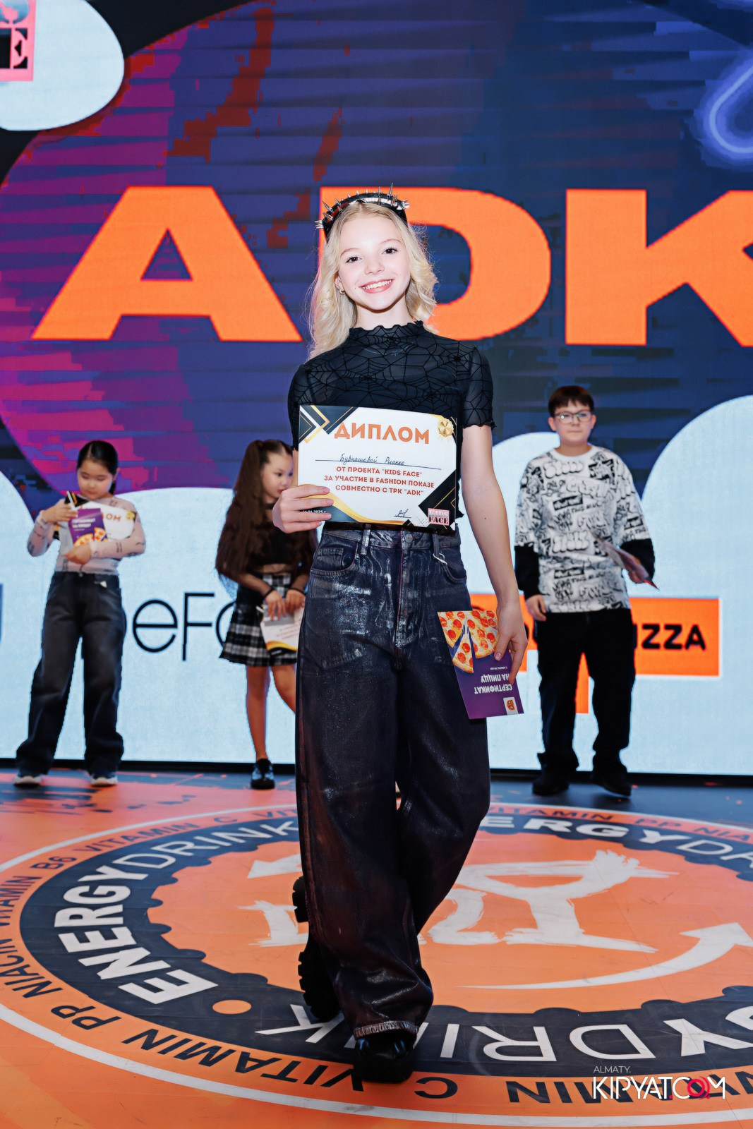 ДЕТСКИЙ МОДНЫЙ ПОКАЗ ОТ МОДЕЛЬНОГО АГЕНТСТВА «KIDSFACE». КИПЯТКОМ АЛМАТЫ!