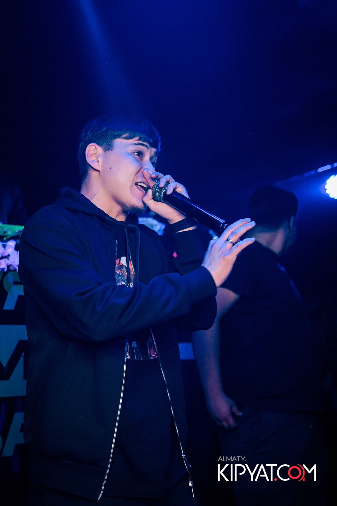 Uyat Emes Ваr. КИПЯТКОМ АЛМАТЫ!