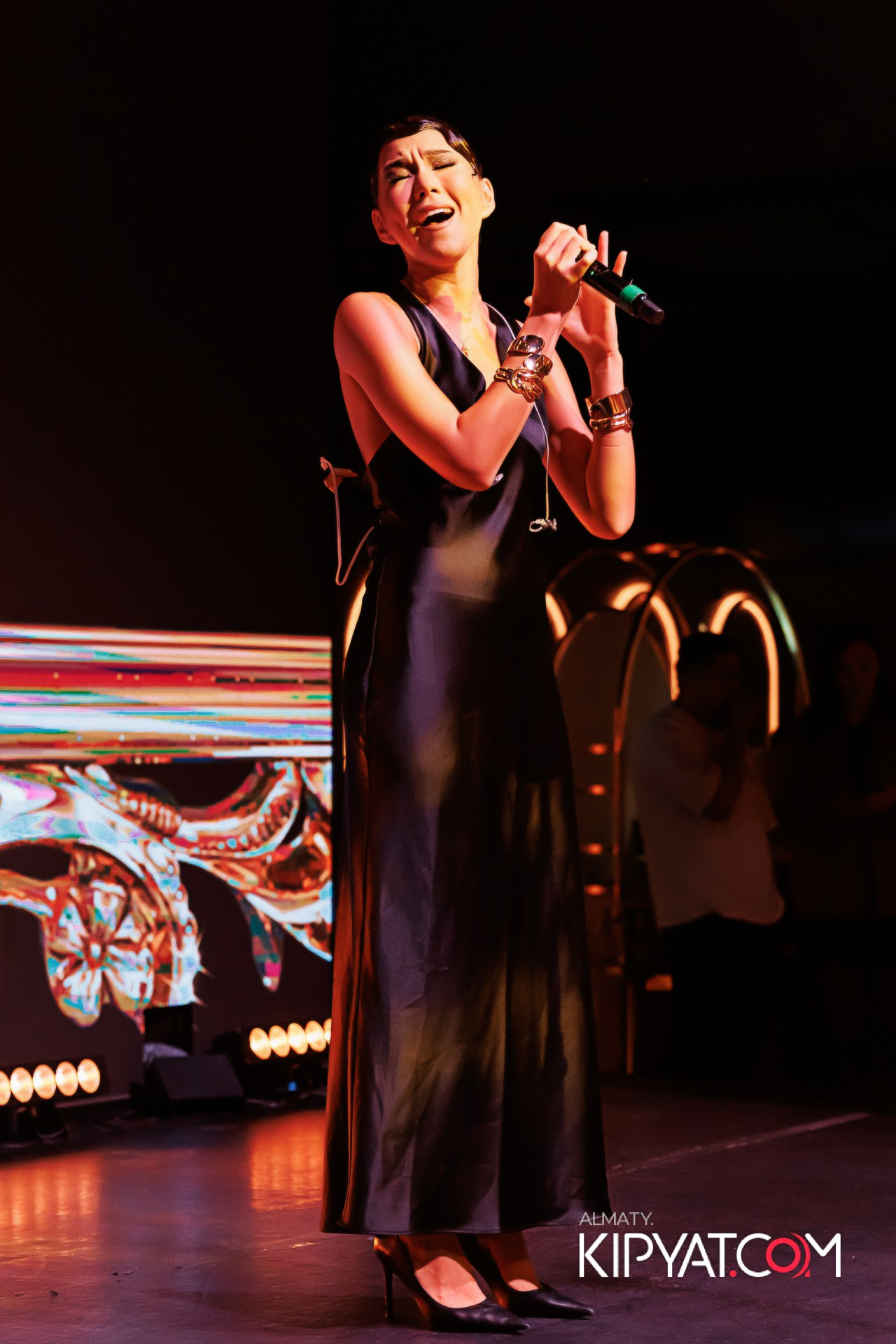 QUEEN. КИПЯТКОМ АЛМАТЫ!