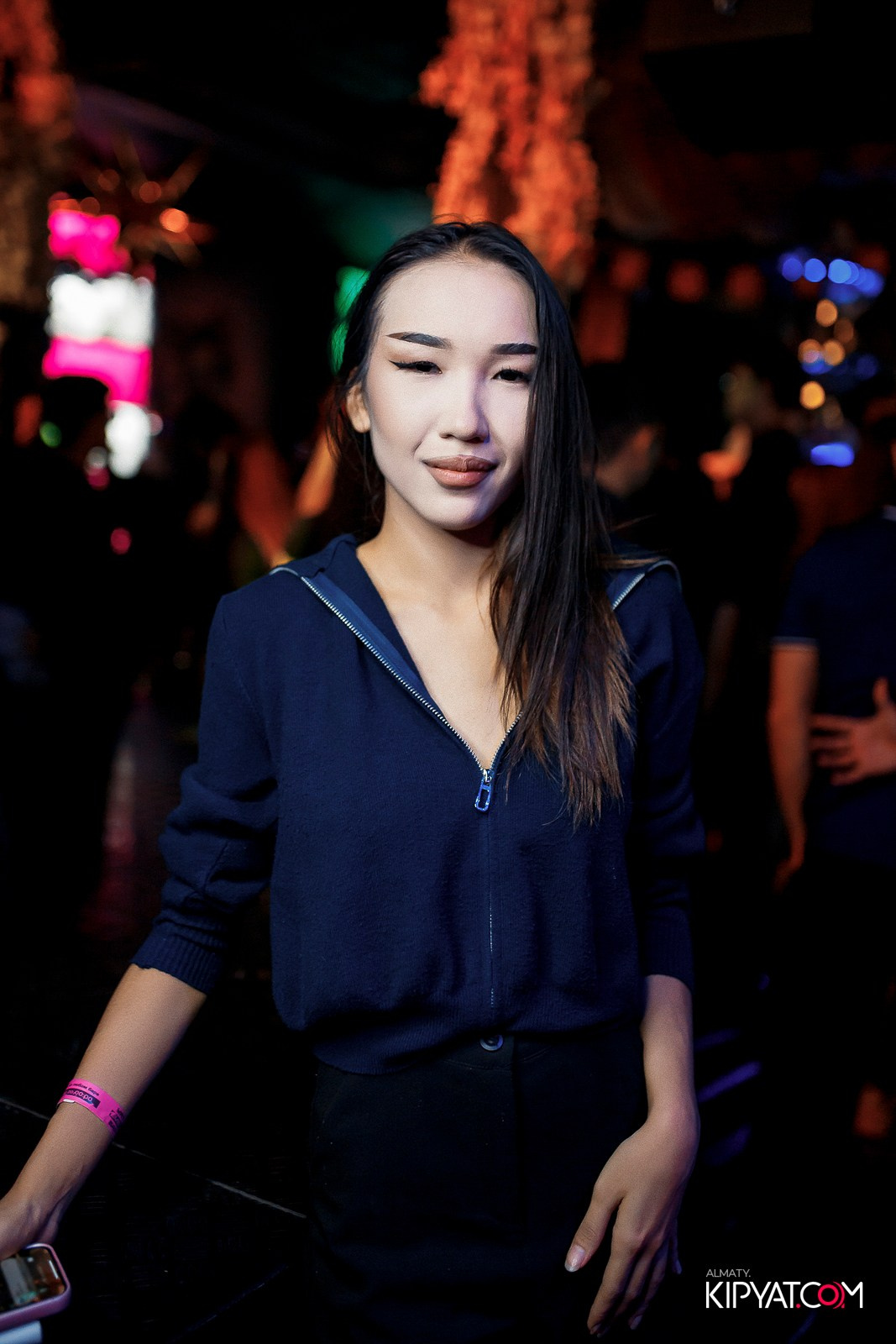 UYAT EMES BAR. КИПЯТКОМ АЛМАТЫ!