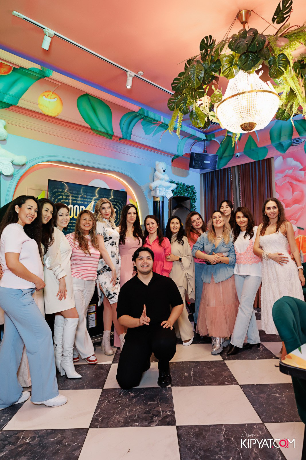 ДЕНЬ РОЖДЕНИЯ ВИКТОРИИ. КИПЯТКОМ АЛМАТЫ!