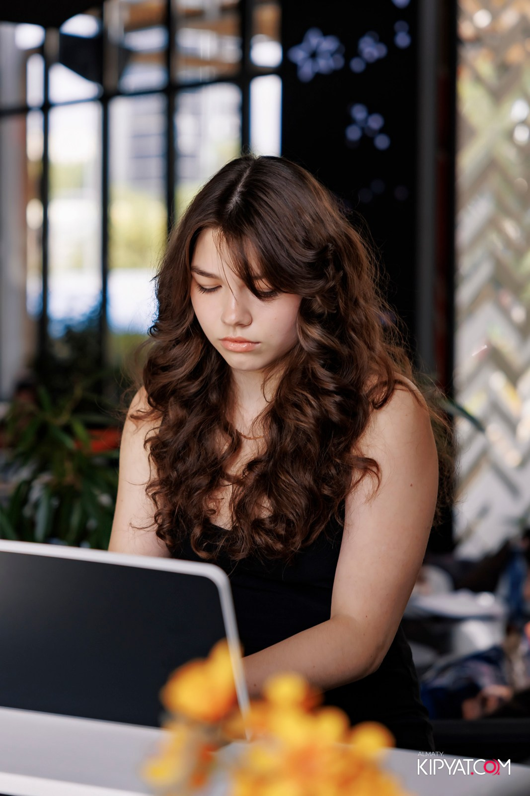 ОТЧЕТНЫЙ КОНЦЕРТ СТУДИИ «SUNPIANO». КИПЯТКОМ АЛМАТЫ!