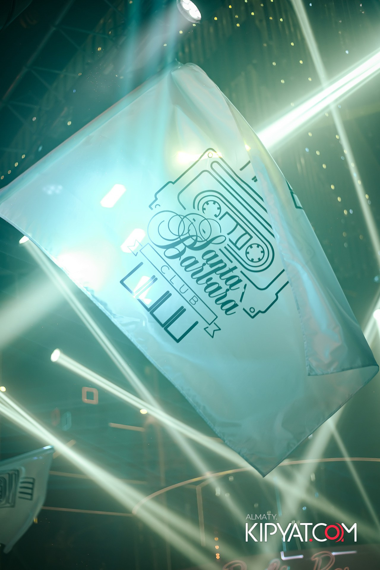 SANTA BARBARA ВЫСТУПЛЕНИЕ ГРУППЫ БРАТЬЯ ГРИММ. КИПЯТКОМ АЛМАТЫ!