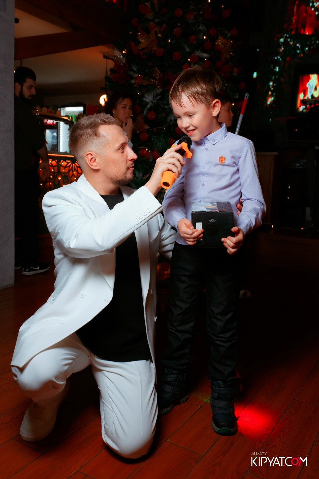 ГРУЗИНСКИЙ ДВОР НА КАБАНБАЙ БАТЫРА. КИПЯТКОМ АЛМАТЫ!