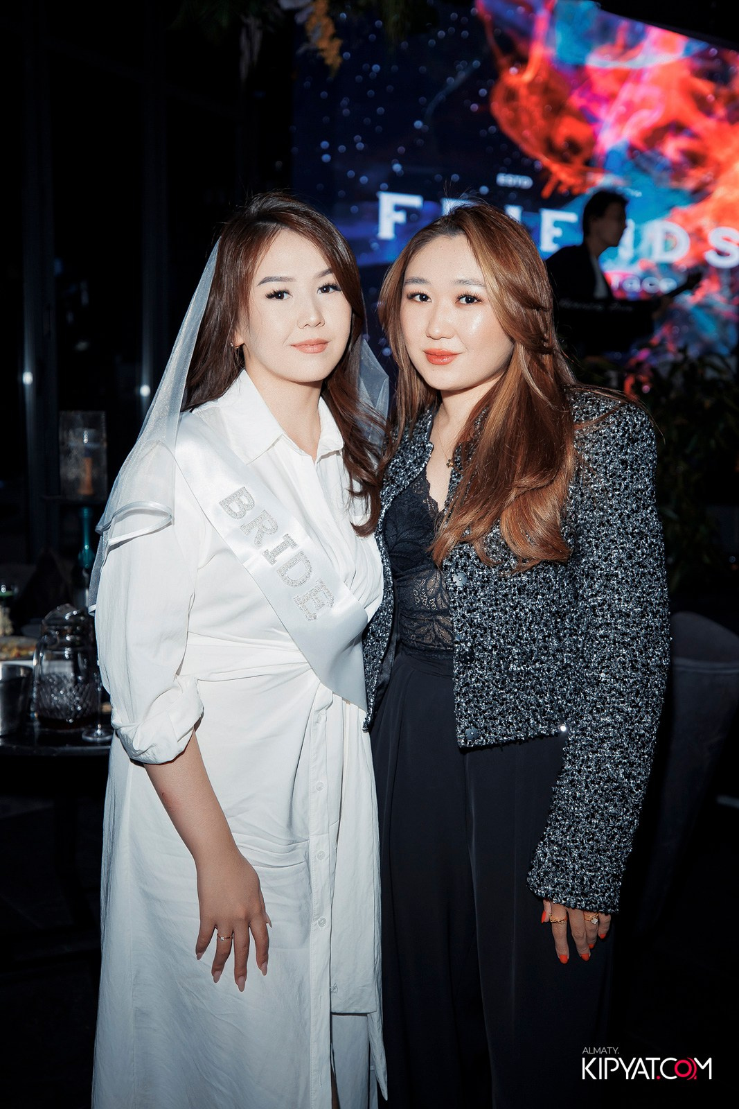 FRIENDS BAR & TERRACE. КИПЯТКОМ АЛМАТЫ!