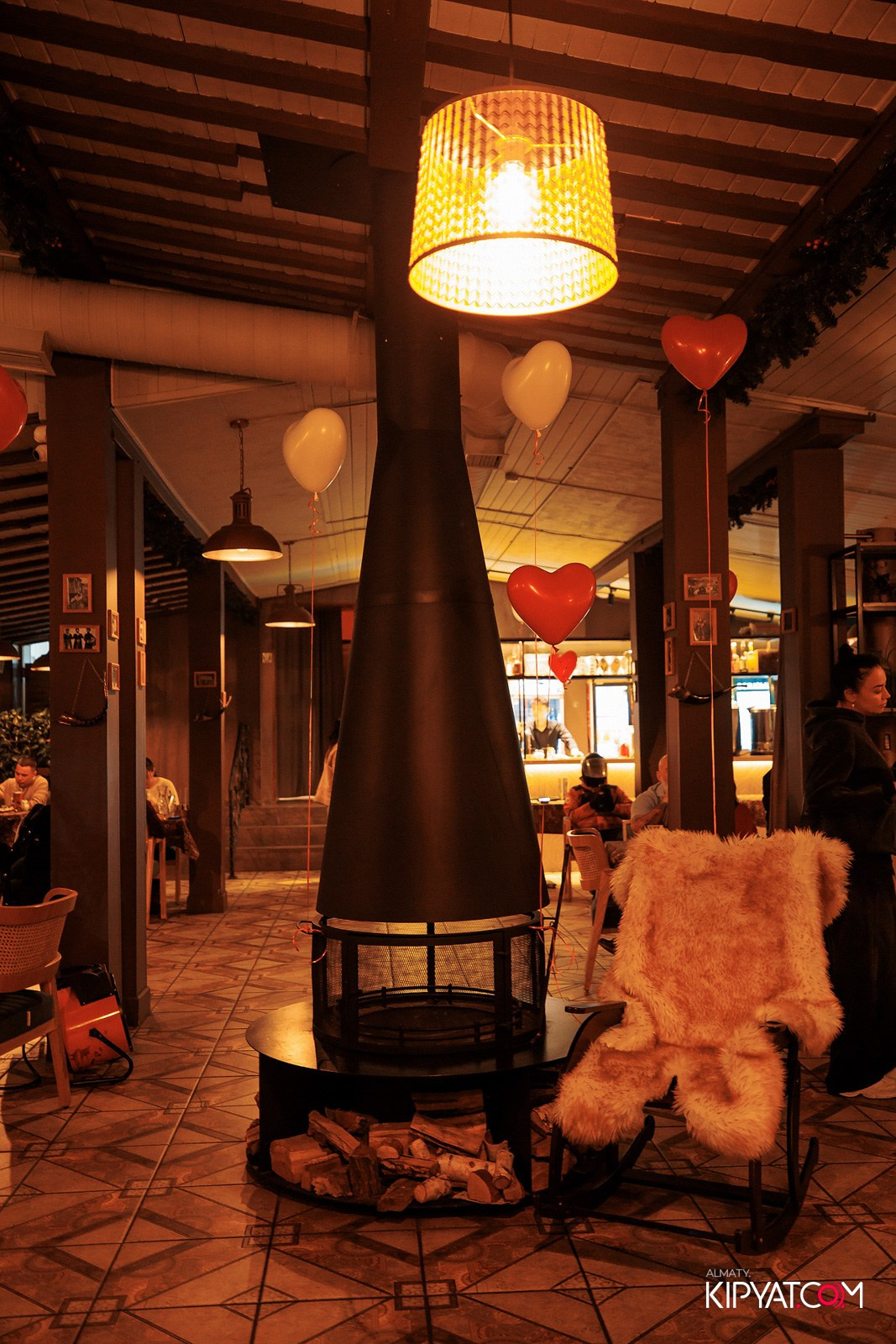 ДЕНЬ ВЛЮБЛЕННЫХ МЦХЕТА. КИПЯТКОМ АЛМАТЫ!