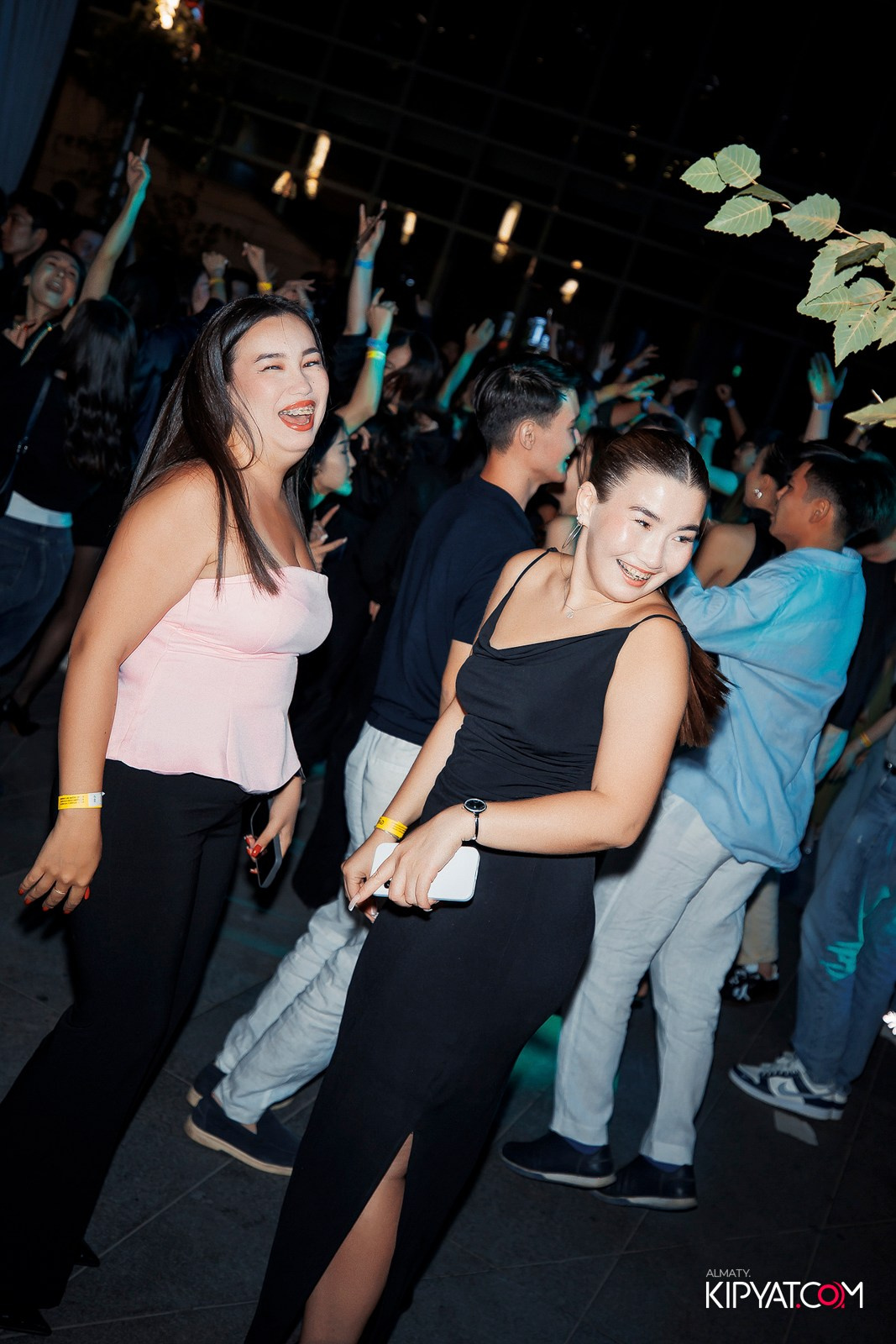 EVENT BAR. КИПЯТКОМ АЛМАТЫ!