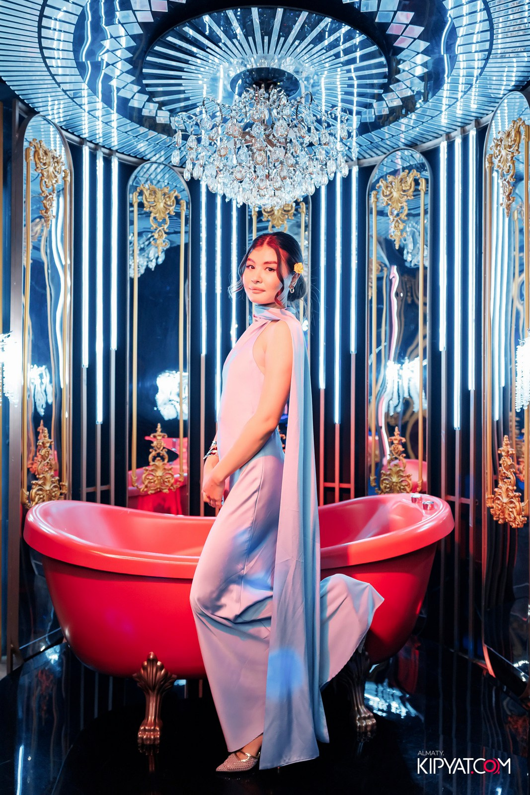 ЗАЯ, НА БИС. КИПЯТКОМ АЛМАТЫ!