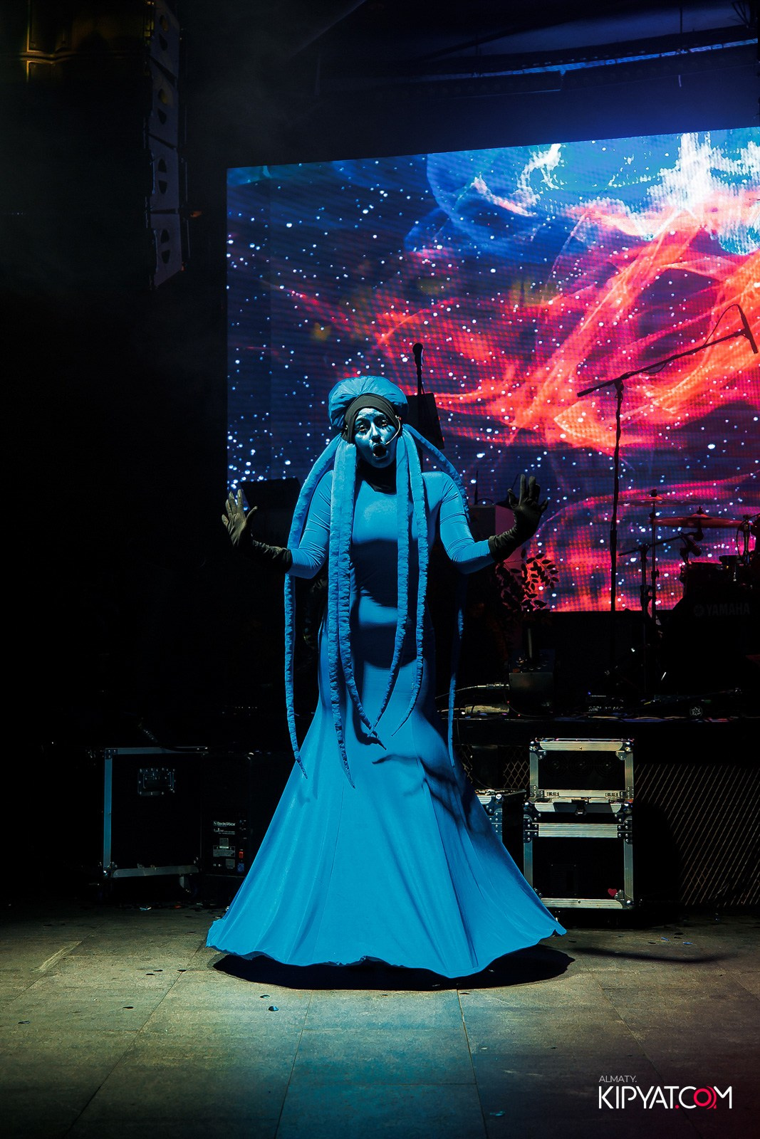 FRIENDS BAR & TERRACE. КИПЯТКОМ АЛМАТЫ!