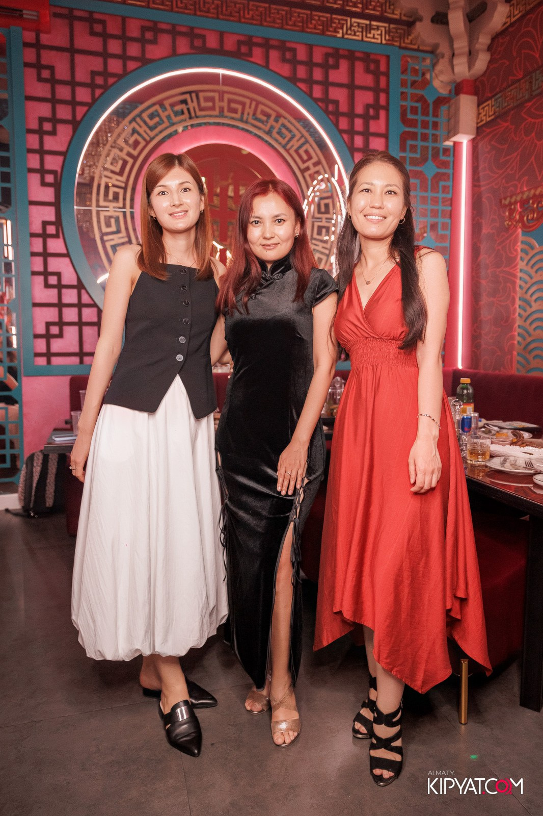 MOOD KARAOKE & TERRACE. КИПЯТКОМ АЛМАТЫ!