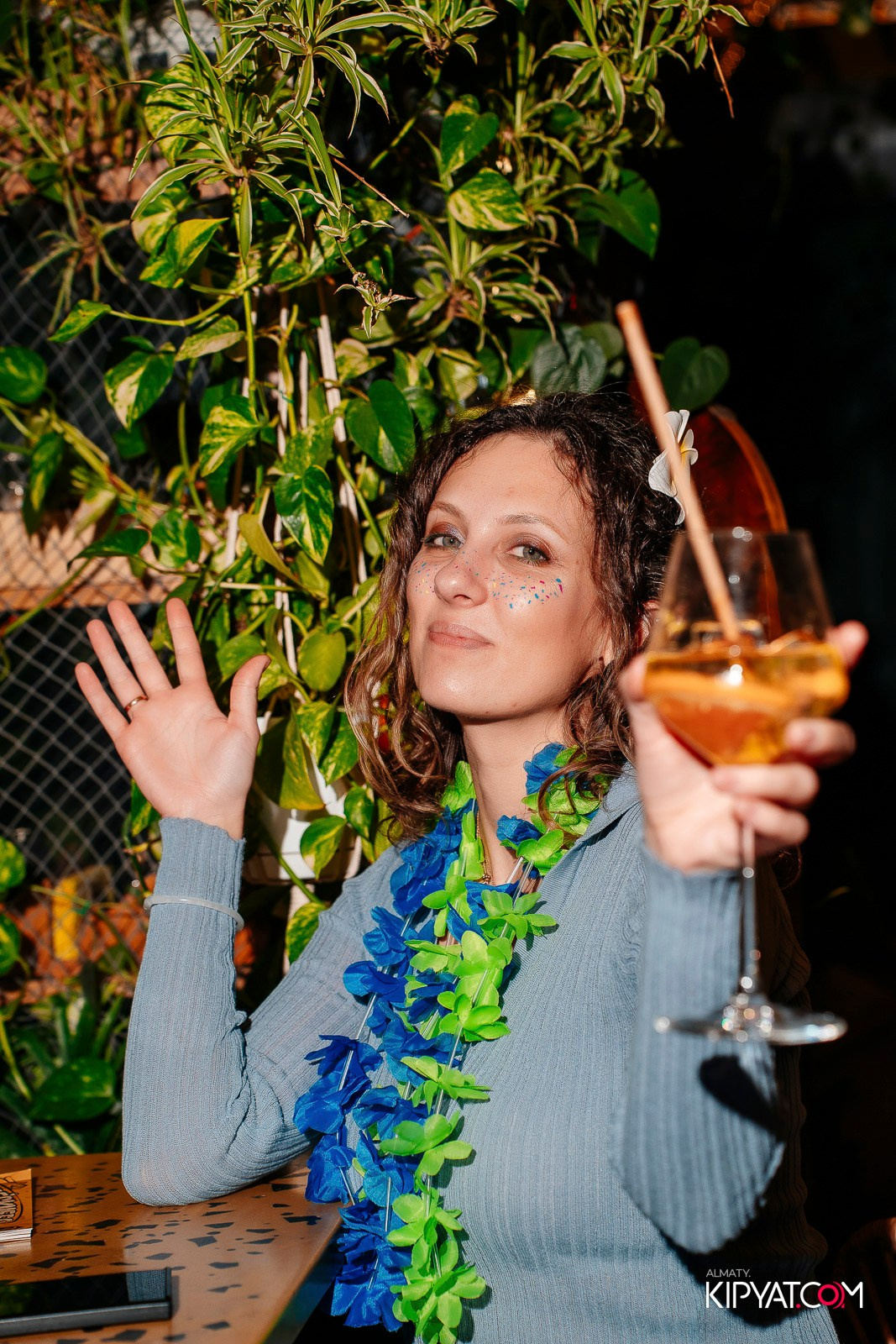 RE: SET. КИПЯТКОМ АЛМАТЫ! Фотосъемка мероприятий в Алматы