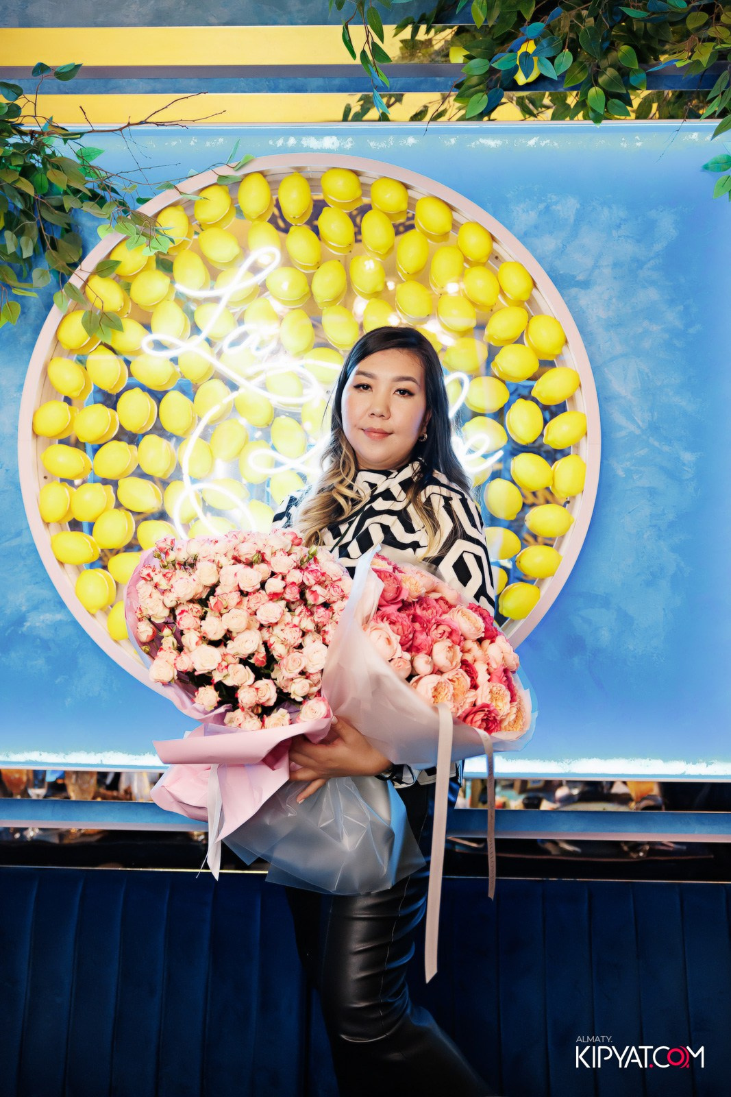 УХО И МЕДВЕДЬ НА ГАГАРИНА. КИПЯТКОМ АЛМАТЫ!