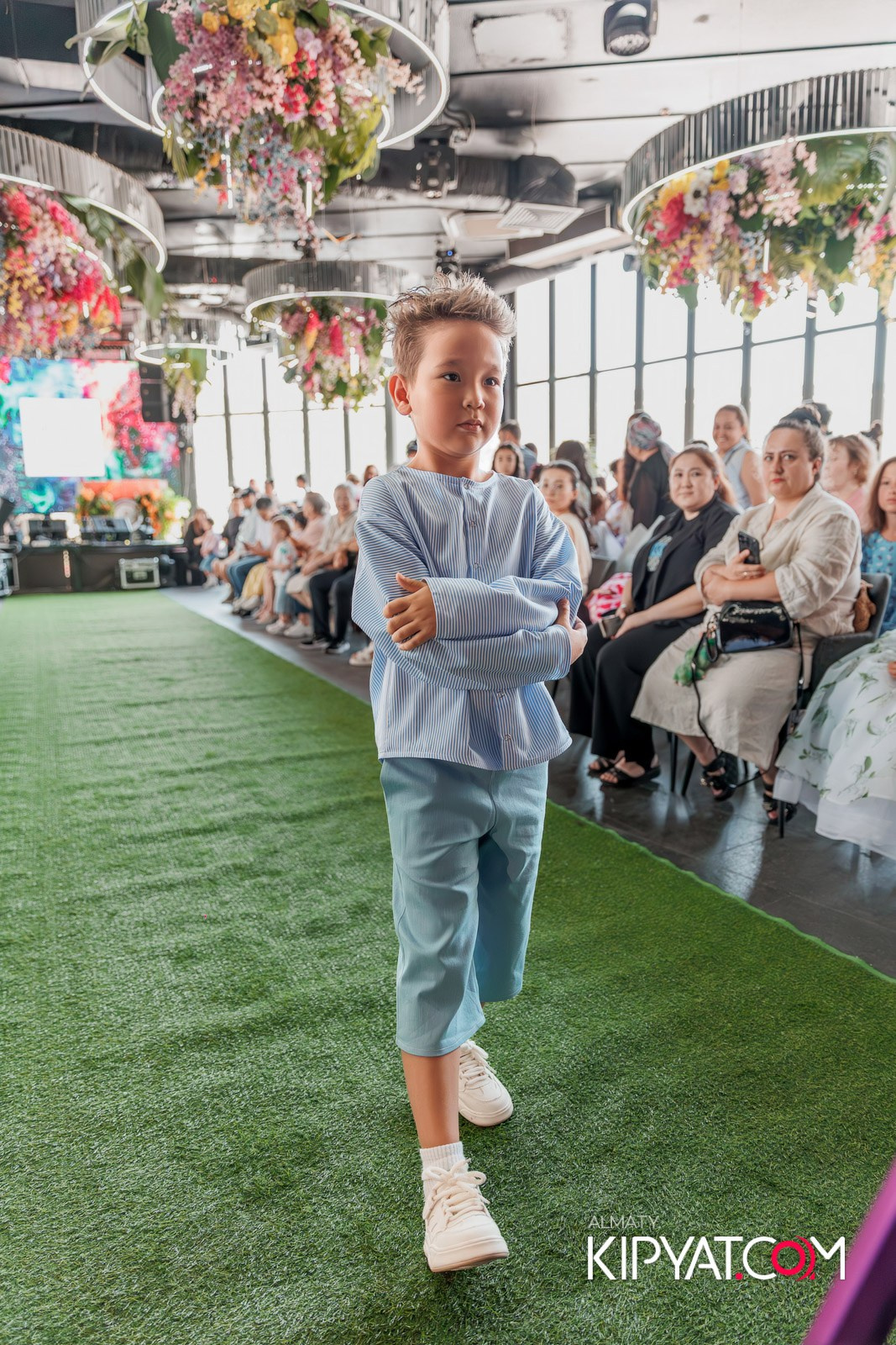 PROM KIDS FASHION SHOW. КИПЯТКОМ АЛМАТЫ!