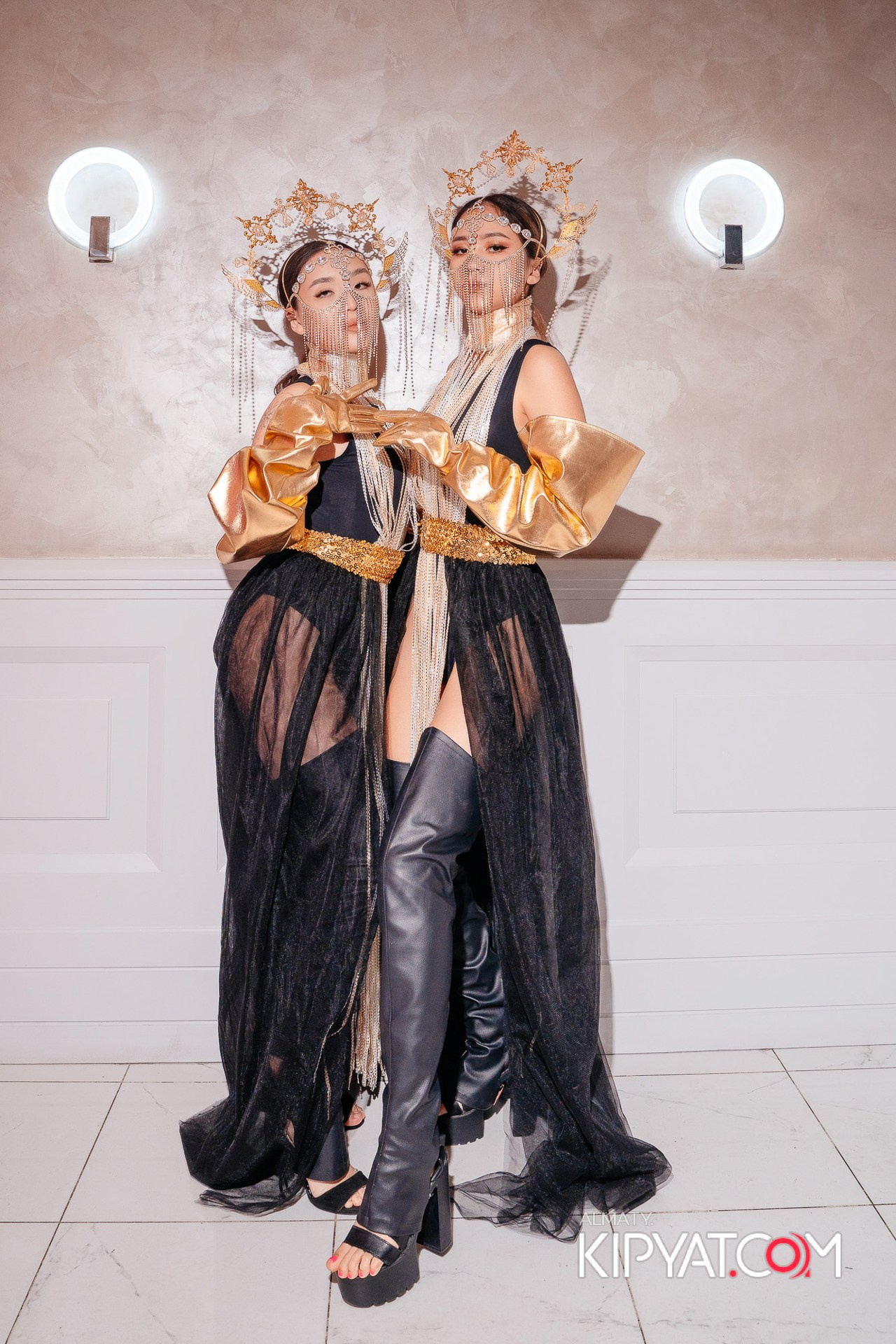 Ухо и Медведь на Курмангазы. КИПЯТКОМ АЛМАТЫ!