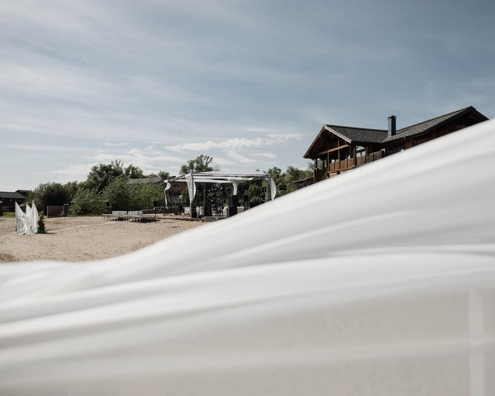 Любовь и ветер. Владимир Киселев — свадебный фотограф в Саратове, Москве и по всему миру