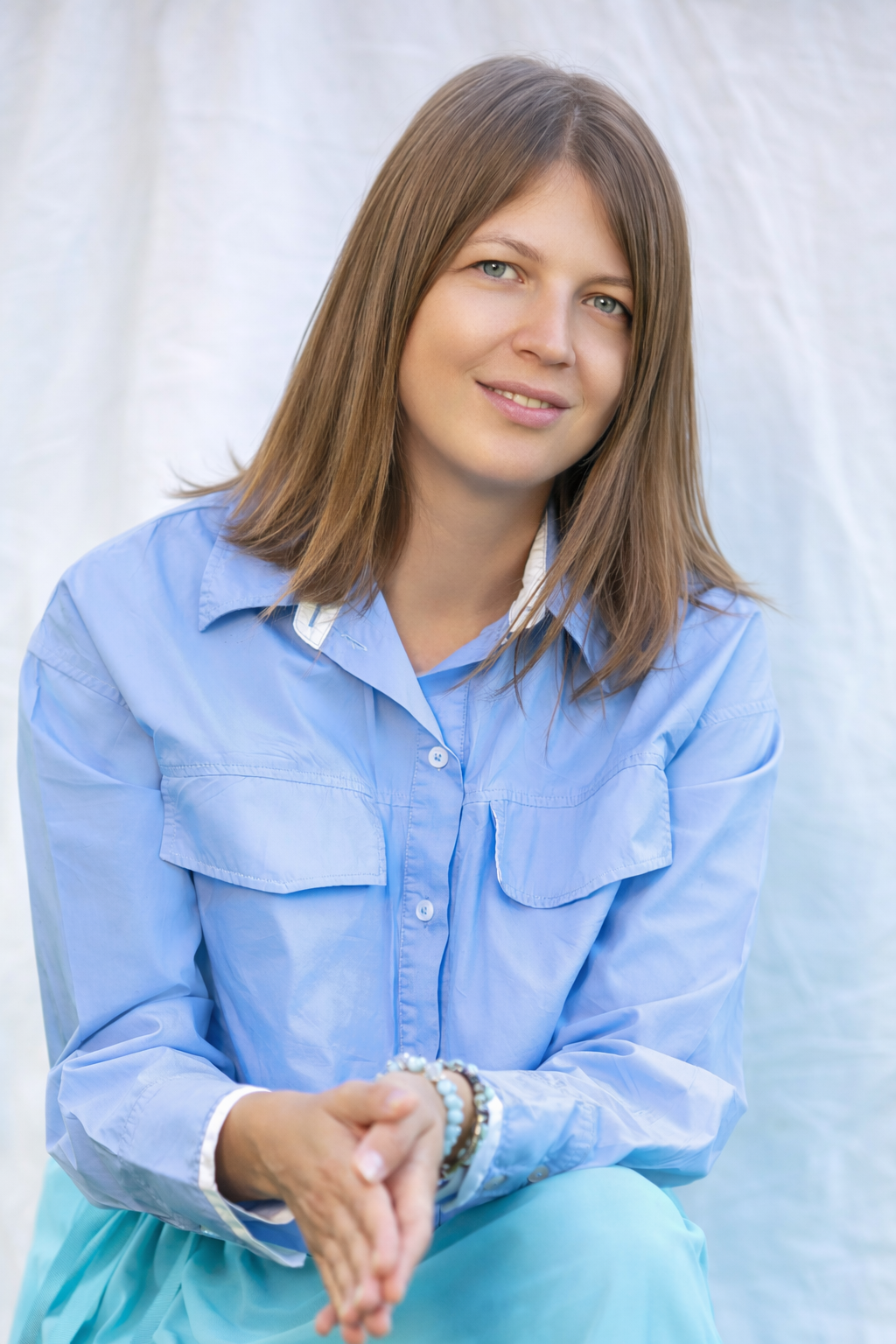 🌿 Семейная история Таи — нежность, движение и детство в каждом кадре. Семейный и детский фотограф в Москве Юлия